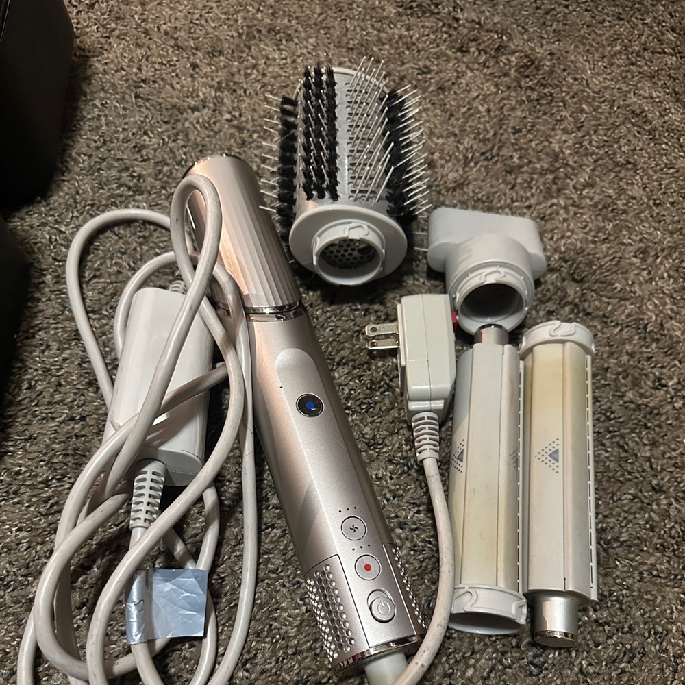 Gently used Shark Beauty FlexStyle hair blow dryer & multi styler